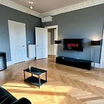 Loft Avec Spa A Mulhouse Avec Parking Prive 6 Personnes
